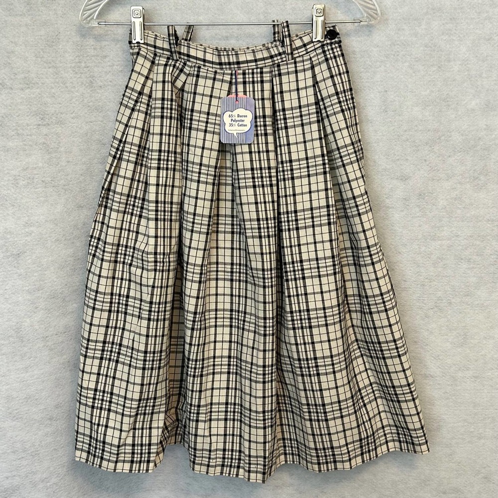 Vintage Black White Pleated Flare Skirt Size 10 NWT